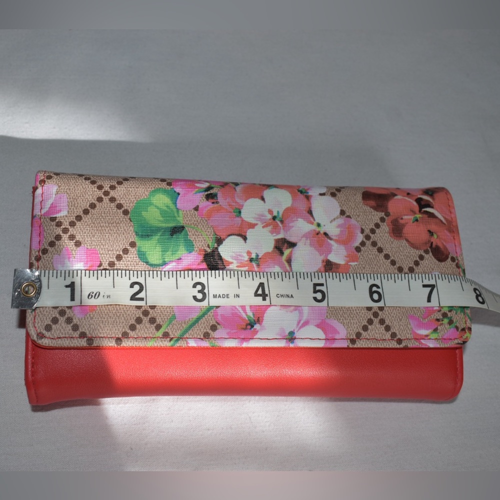 AR New York Floral Print Wallet Red with Removable Wristlet Strap - Picture 11 of 12
